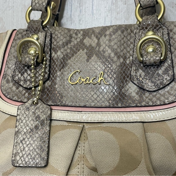 Coach Signature Ashley Spectator Shoulder Bag No.C1320- F24889 - Picture 4 of 16